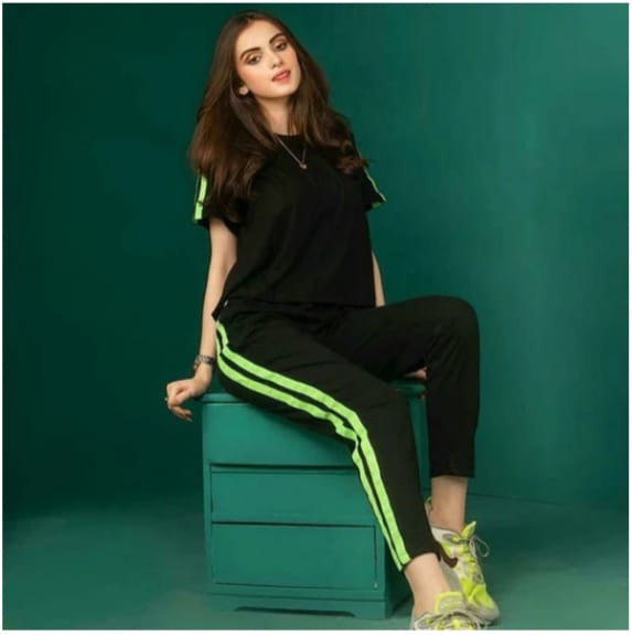 GREEN SIDE LINE HALF SELEEVES TRACKSUIT